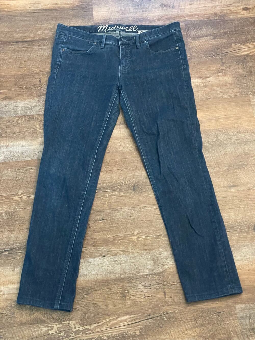 Madewell 37s skinny ladies denim jean size 28x32